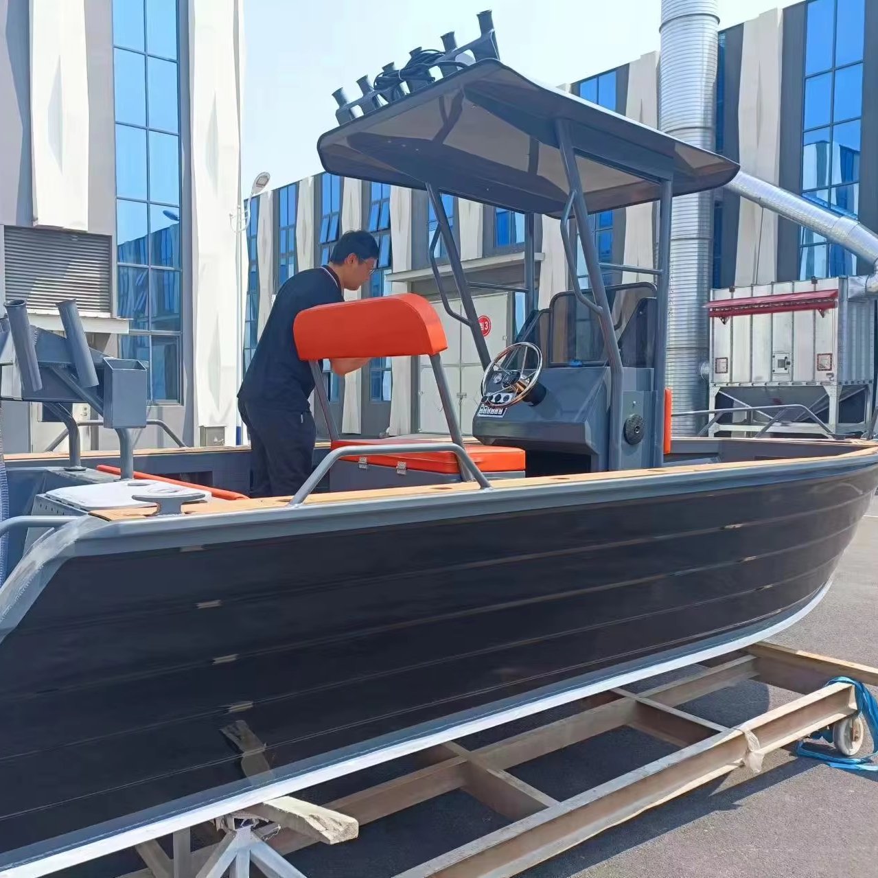 2024 New 5.8m/19FT Aluminum Sport Yacht Outboard Engine Center Console Speed Boat Fishing Alternative Name Aluminium Boat Hull